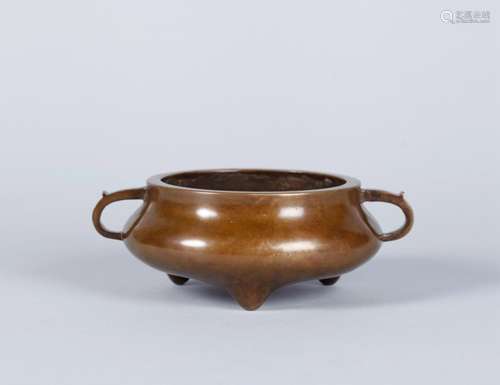 A CHINESE BRONZE CENSER,