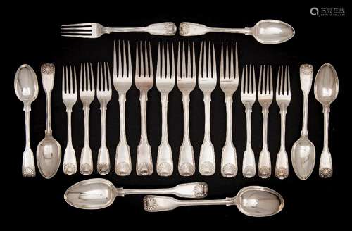 A matched silver Fiddle, Thread and Shell pattern part flatware service,