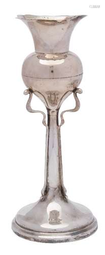 An Edward VII silver vase, maker Walker & Hall, Sheffield,