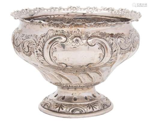 An Edward VII silver pedestal rose bowl, maker Henry Atkin, Sheffield, 1901: of circular form,