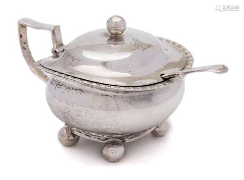 A George III Scottish silver mustard pot, maker RK possibly Robert Kerr or Robert Keay I, Edinburgh,