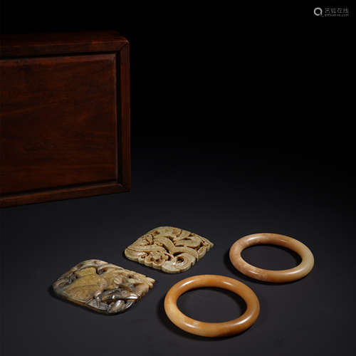 FOUR CHINESE ANCIENT JADE BANGLE AND PLAQUE