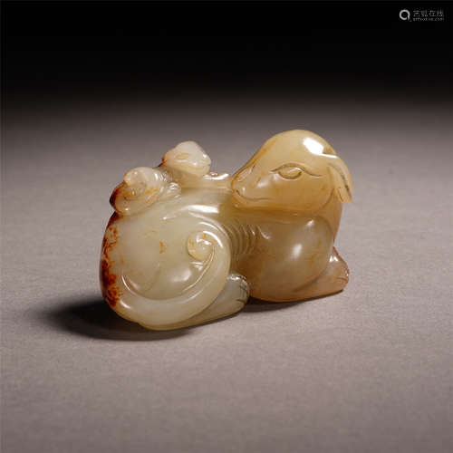 CHINESE WHITE JADE BEAST PAPER WEIGHT