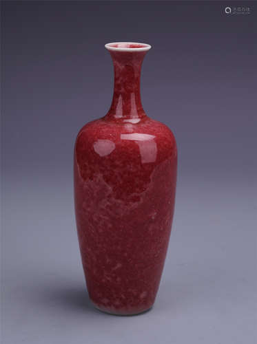 CHINESE PORCELAIN RED GLAZE VASE