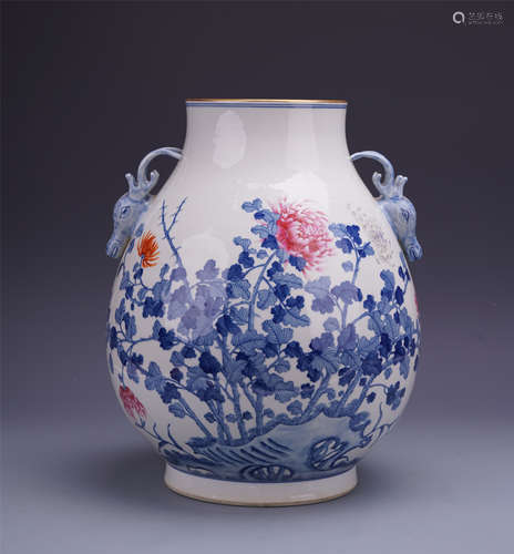 CHINESE PORCELAIN BLUE AND WHITE IRON RED FLOWER ZUN VASE