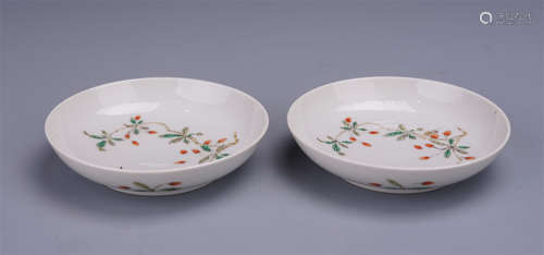 PAIR OF CHINESE PORCELAIN FAMILLE ROSE BUTTERFLY AND FLOWER PLATES