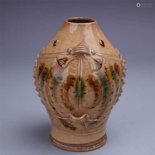 CHINESE PORCELAIN SANCAI FISH WATER JAR