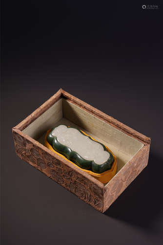 CHINESE WHITE JADE SPINACH JADE LIDDED BOX