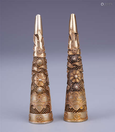 PAIR OF CHINESE GILT SILVER FINGERTIPS