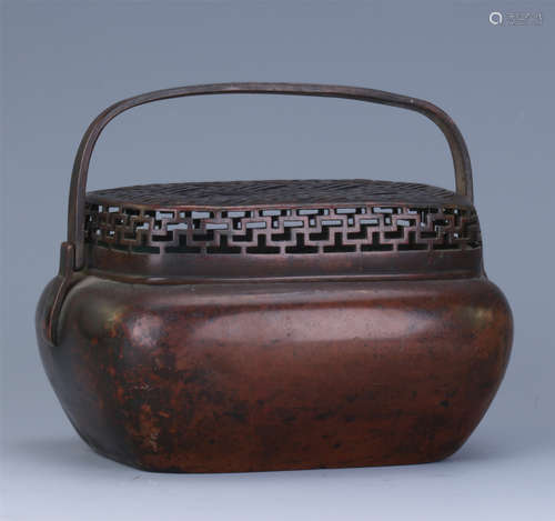 CHINESE BRONZE HANDLED SQUARE HAND WARMER