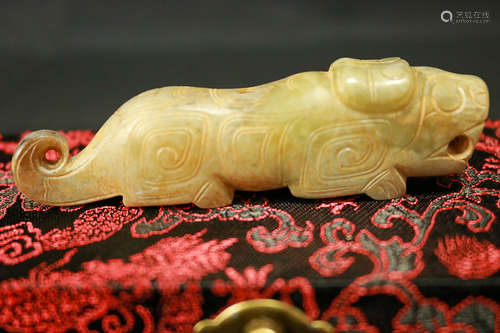 A JADE ORNAMENT FIGURE OF TIGER