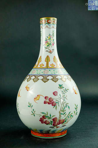 A QIANLONG MARK VASE