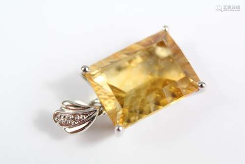 9ct White Gold Emerald-Cut Citrine Pendant, approx 12 x 10mm, approx 1