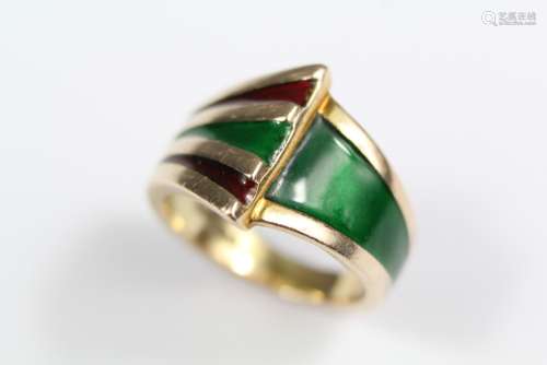 A 9ct Yellow Gold and Enamel Ring, mm HM, size I+, approx 6