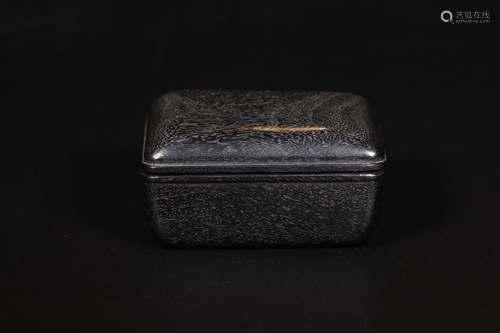 A ZITAN WOOD BOX