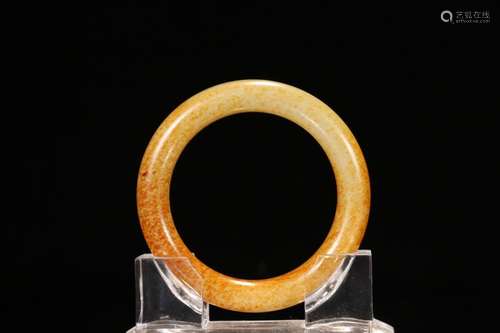 A HETIAN JADE BANGLE