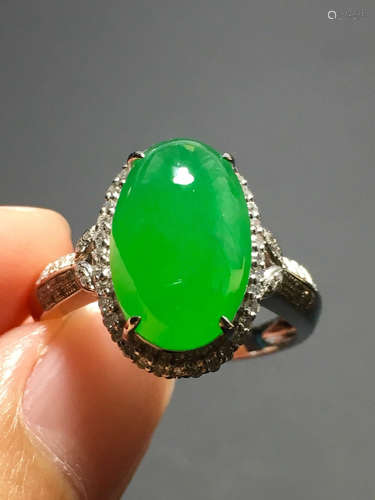 A ICY GREEN JADEITE CARVED CIRCLE  RING , TYPE A