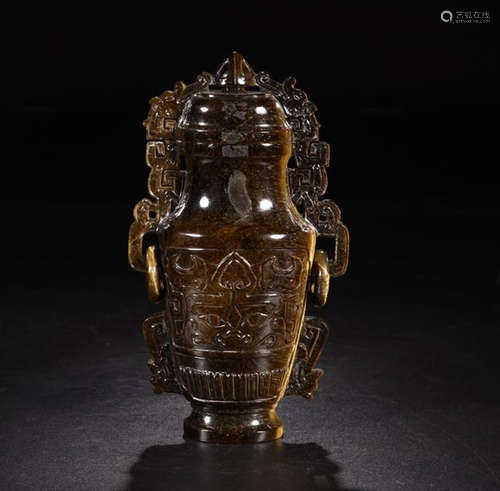 A AUSPICIOUS BEAST CARVED MOVABLE  RING EAR VASE WITH COVER