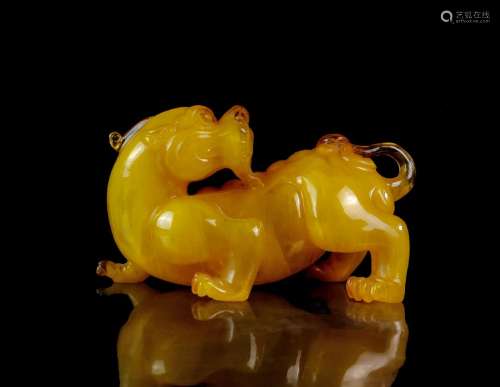 CHINESE AMBER CARVED BEAST