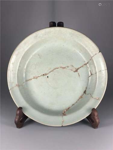 CHINESE RUYAO PORCELAIN PLATE