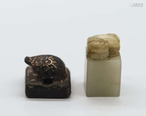 CHINESE JADE AND BRONZE SEAL, SET OF 2