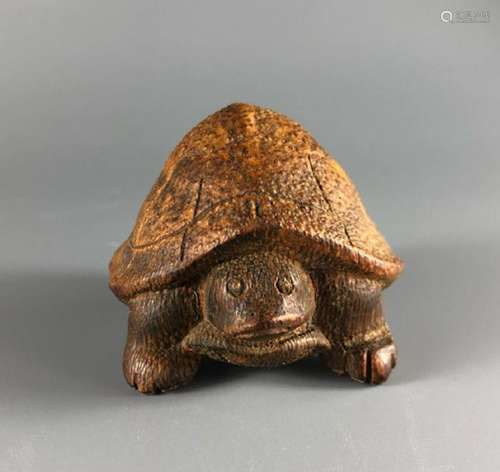 CHINESE BAMBOO CARVED TURTLE