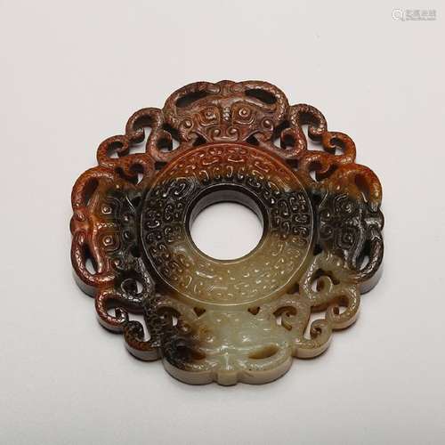 CHINESE ARCHAIC JADE PENDANT