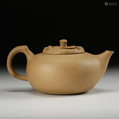 CHINESE YIXING ZISHA TEA POT