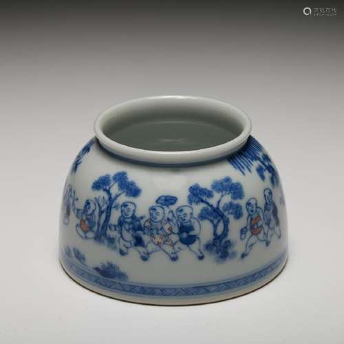 CHINESE WUCAI PORCELAIN WATER COUPE