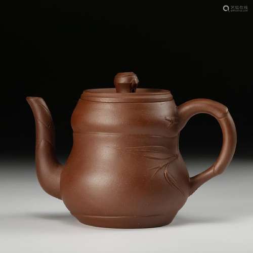 CHINESE YIXING ZISHA TEA POT