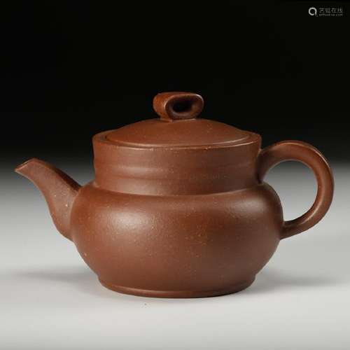 CHINESE YIXING ZISHA TEA POT