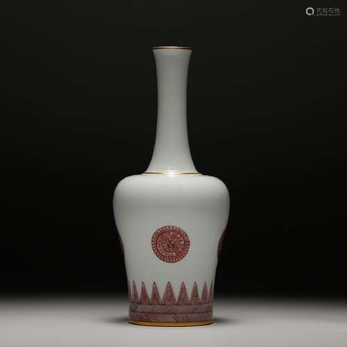 CHINESE IRON RED UNDER GLAZED PORCELAIN VASE