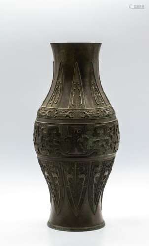 CHINESE ARCHAIC STYLE BRONZE VASE