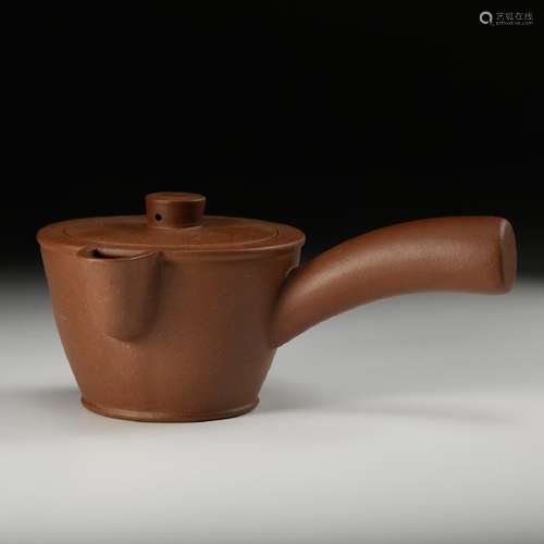 CHINESE YIXING ZISHA TEA POT