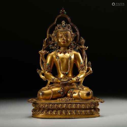 CHINESE GILT BRONZE FIGURE OF BUDDHA