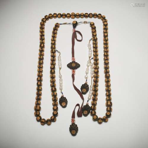 CHINESE CHENXIANG WOOD COURT BEADS NECKLACE