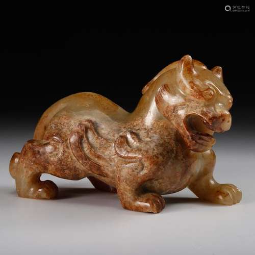 CHINESE ARCHAIC JADE CARVED BEAST