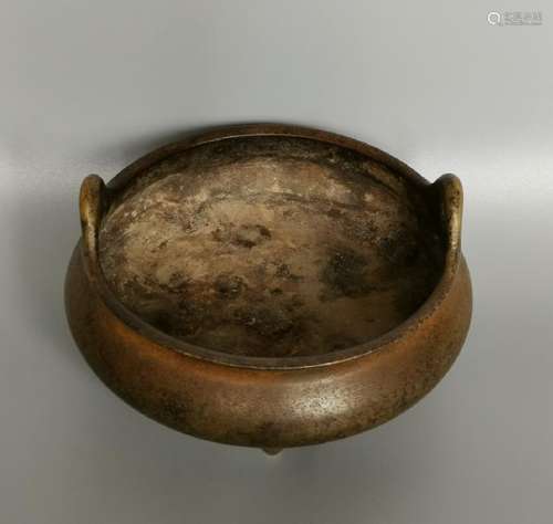 CHINESE BRONZE TRIPOD CENSER