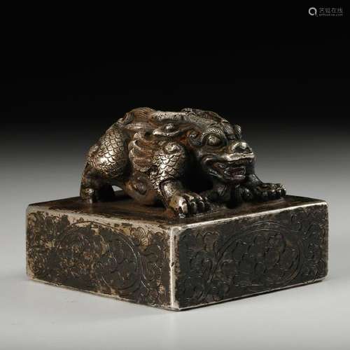 CHINESE BRONZE FOOLION SEAL