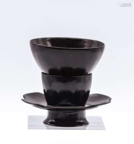 CHINESE 2 LACQUER WOOD TEACUP
