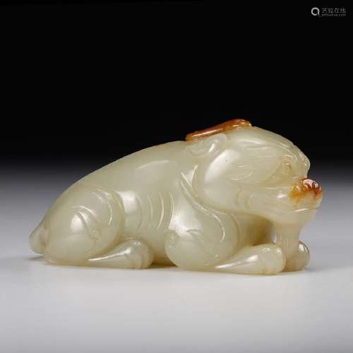 CHINESE WHITE JADE CARVED BEAST