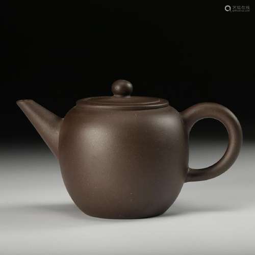 CHINESE YIXING ZISHA TEA POT