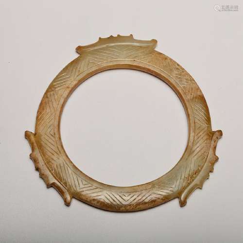 CHINESE ARCHAIC JADE RING PENDANT