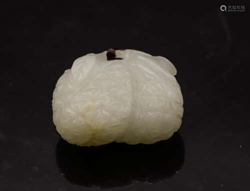 CHINESE WHITE JADE PENDANT CARVED LYCHEE