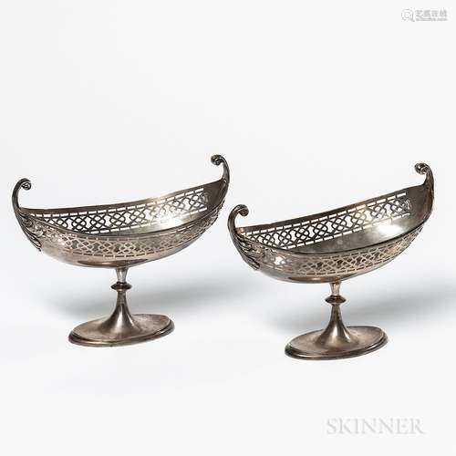 Pair of George V Sterling Silver Sauceboats