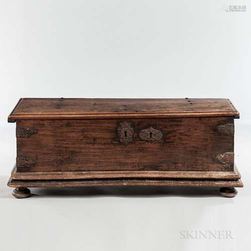 Walnut Coffer