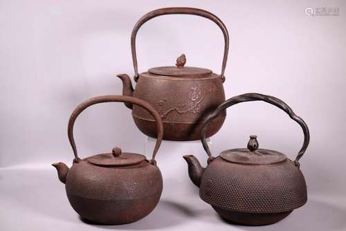 3 Japanese Cast Iron Tetsubin Teapots