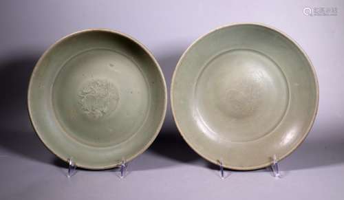 2 Chinese Ming Dynasty Longquan Celadon Lg Plates