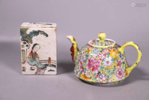 Chinese Late Qing Porcelain Box, Floral Teapot