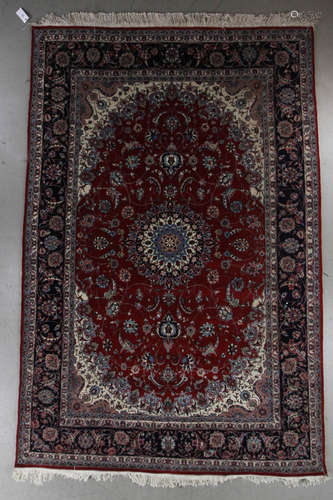 Fine Keshan rug, 6' 11